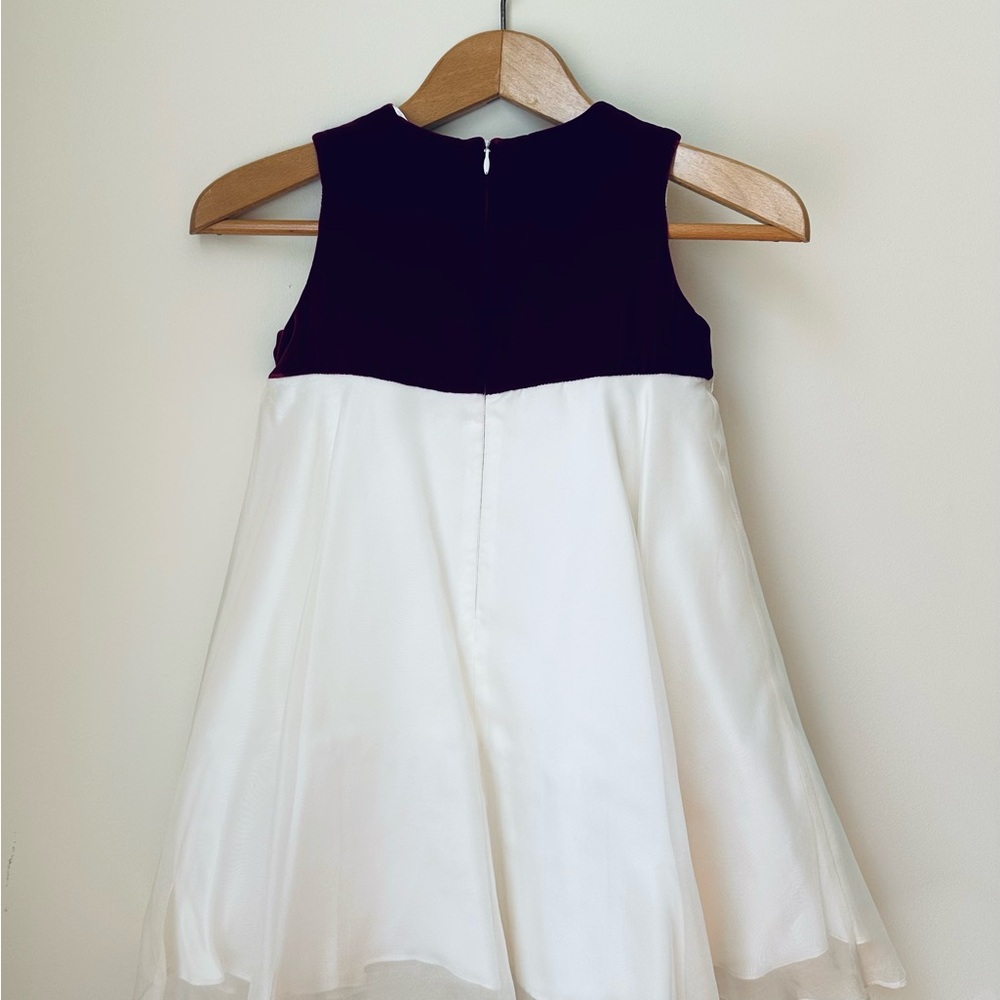 DRESSES! - Picture 2 of 5